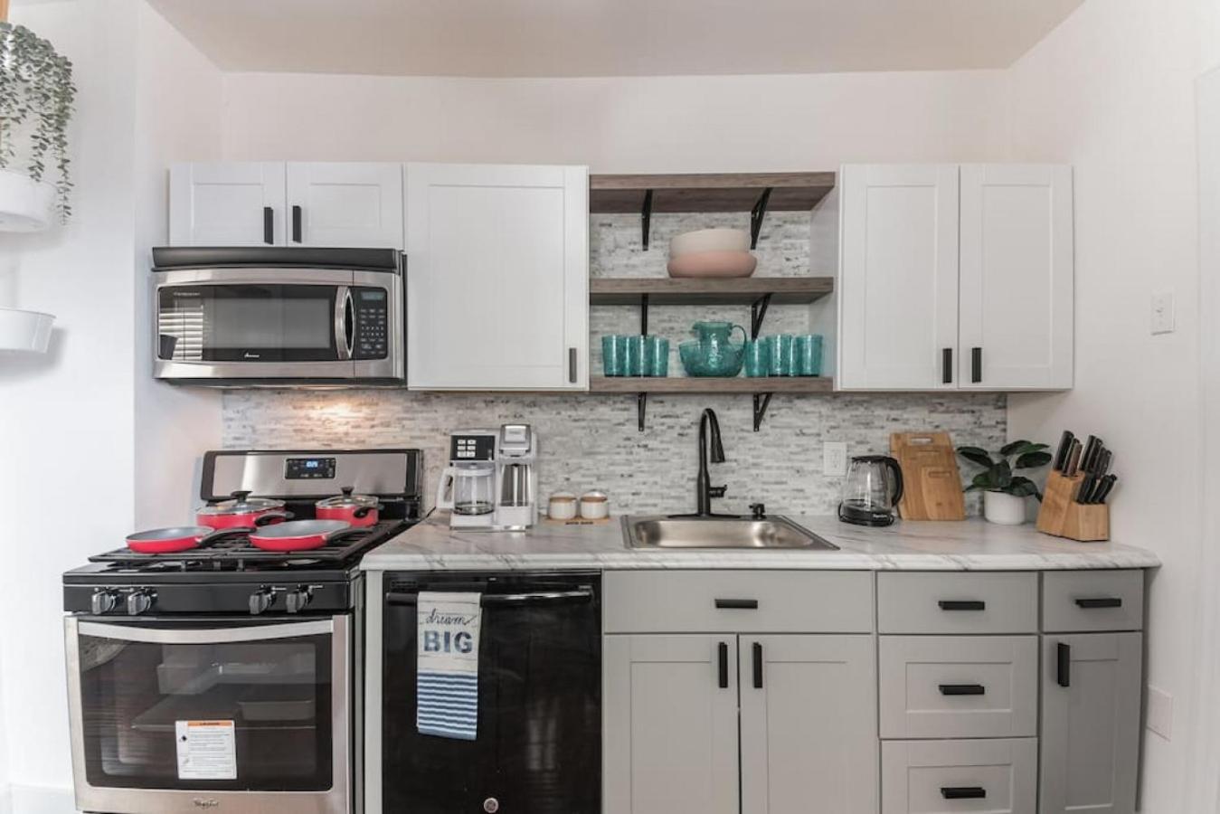 Charming Home In Ac Parking 5 Min To Borgata Atlantic City Exteriör bild